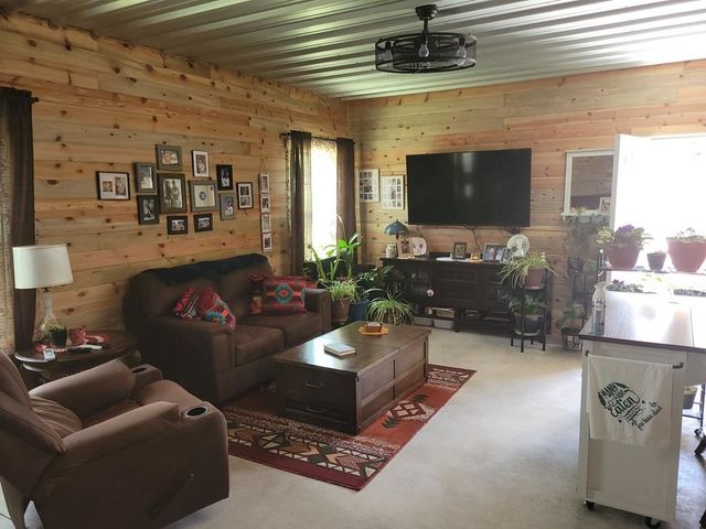 19222 SE LEE BLVD, Lawton, OK 73501