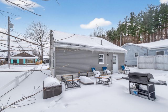 107 4th Street, Malta, NY 12866