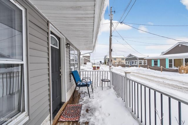 107 4th Street, Malta, NY 12866