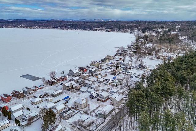 107 4th Street, Malta, NY 12866