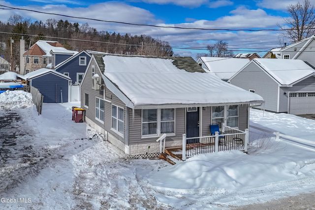 107 4th Street, Malta, NY 12866