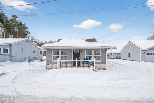 107 4th Street, Malta, NY 12866