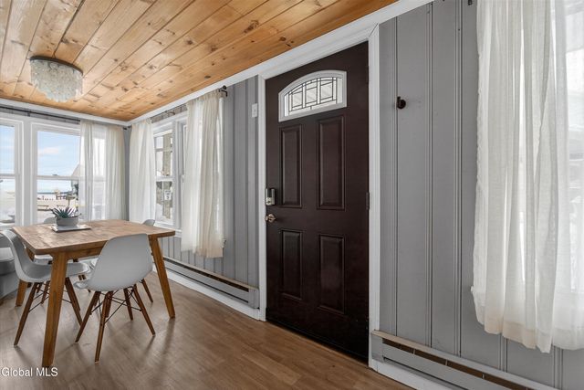 107 4th Street, Malta, NY 12866