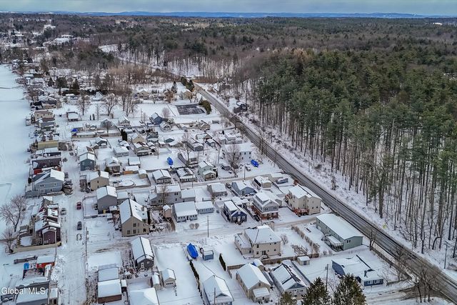 107 4th Street, Malta, NY 12866