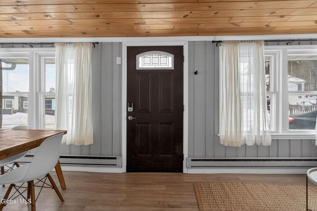 107 4th Street, Malta, NY 12866