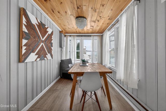 107 4th Street, Malta, NY 12866