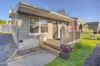 107 4th Street, Malta, NY 12866