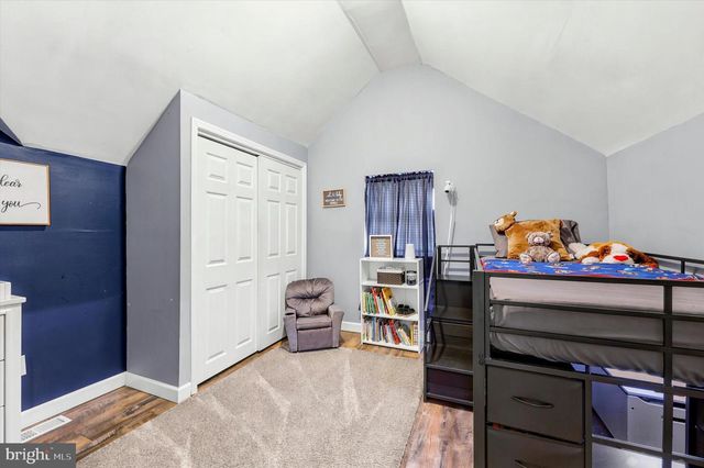 1433 BLUEBALL, Linwood, PA 19061