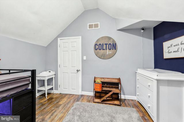 1433 BLUEBALL, Linwood, PA 19061