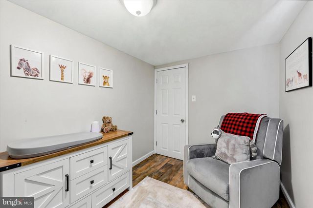 1433 BLUEBALL, Linwood, PA 19061