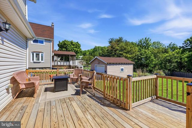 1433 BLUEBALL, Linwood, PA 19061