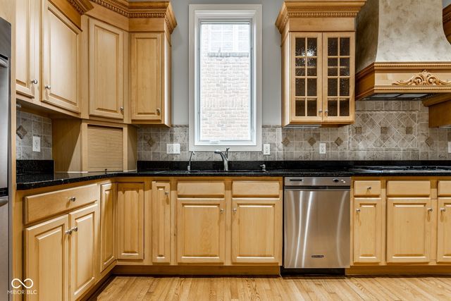 465 McLaren Lane, Carmel, IN 46032