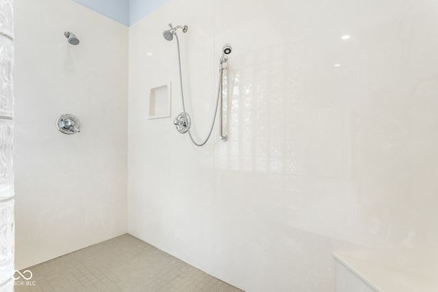 465 McLaren Lane, Carmel, IN 46032
