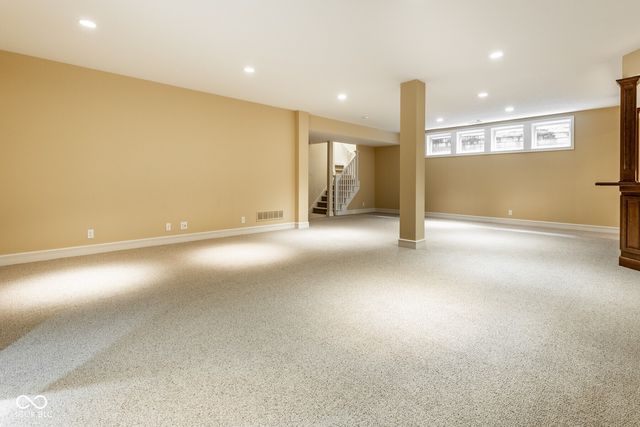 465 McLaren Lane, Carmel, IN 46032