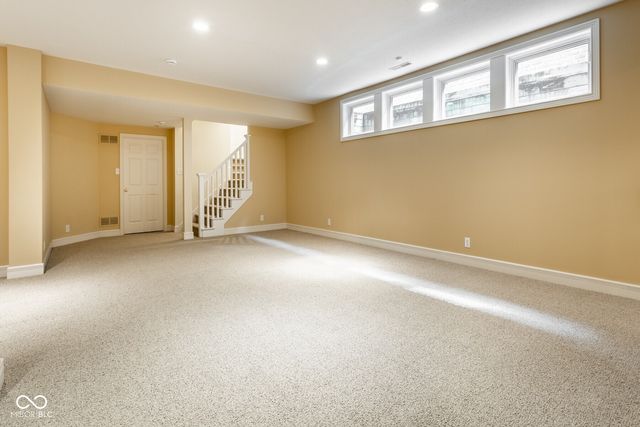 465 McLaren Lane, Carmel, IN 46032