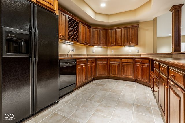 465 McLaren Lane, Carmel, IN 46032