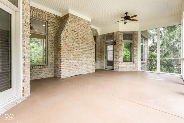 465 McLaren Lane, Carmel, IN 46032