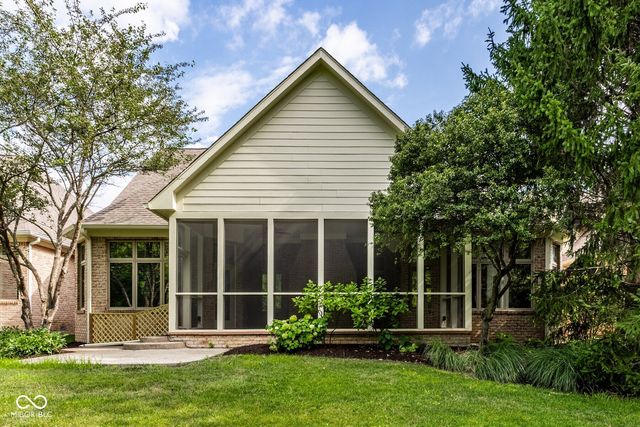 465 McLaren Lane, Carmel, IN 46032