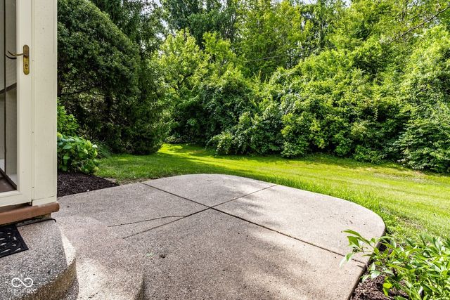 465 McLaren Lane, Carmel, IN 46032