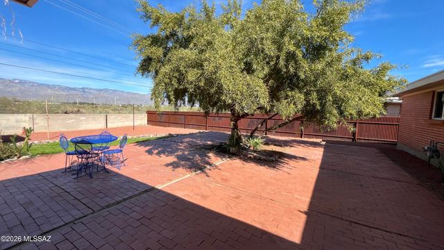 7321 E Calle Managua, Tucson, AZ 85710