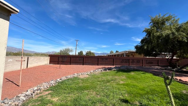 7321 E Calle Managua, Tucson, AZ 85710