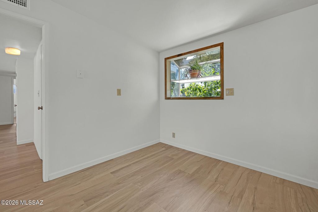 Image 11 of property listing at 7321 E Calle Managua, Tucson, AZ 85710