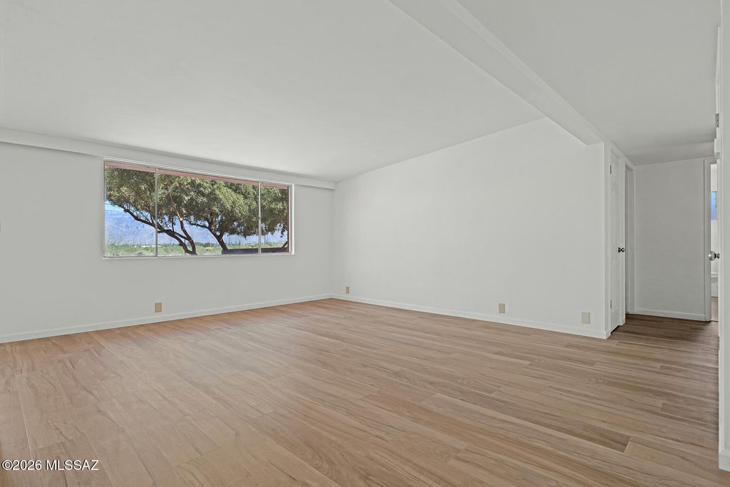 Image 12 of property listing at 7321 E Calle Managua, Tucson, AZ 85710