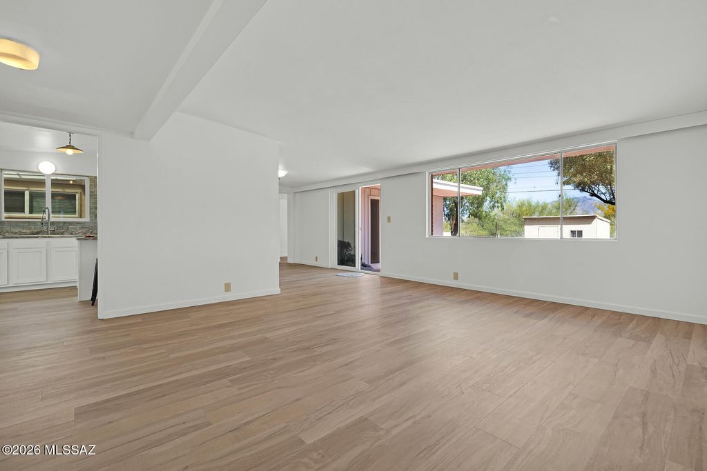 Image 13 of property listing at 7321 E Calle Managua, Tucson, AZ 85710