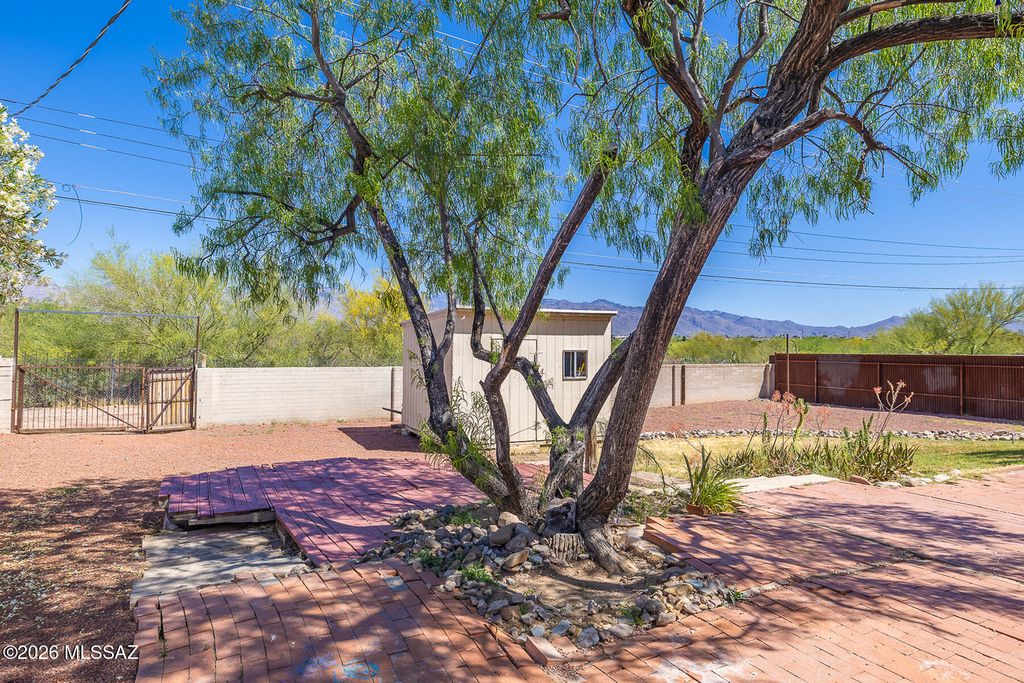 Image 27 of property listing at 7321 E Calle Managua, Tucson, AZ 85710