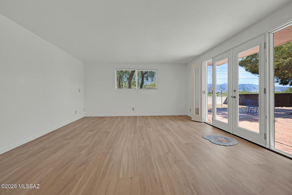 Image 4 of property listing at 7321 E Calle Managua, Tucson, AZ 85710