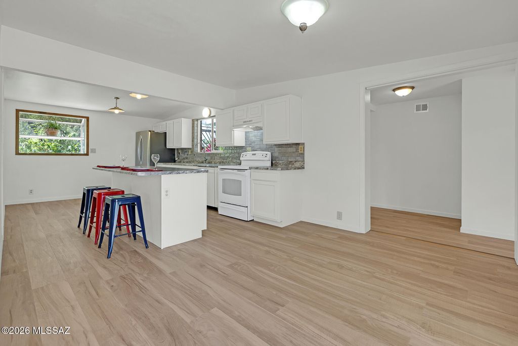 Image 7 of property listing at 7321 E Calle Managua, Tucson, AZ 85710