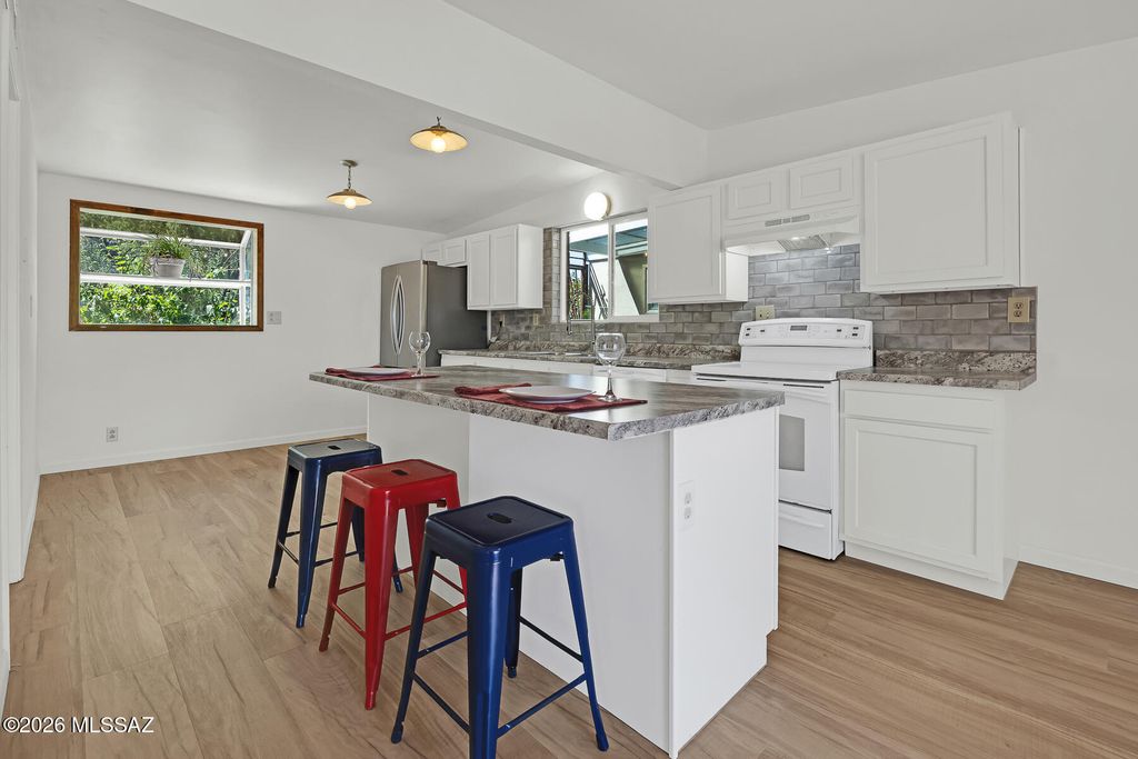 Image 8 of property listing at 7321 E Calle Managua, Tucson, AZ 85710