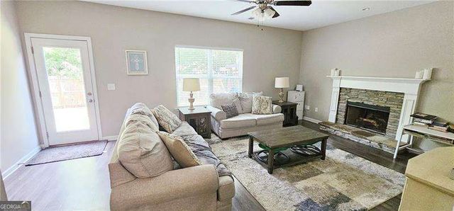 22 Oakbrook Drive SW, Cartersville, GA 30120