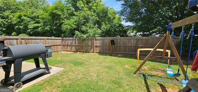 22 Oakbrook Drive SW, Cartersville, GA 30120