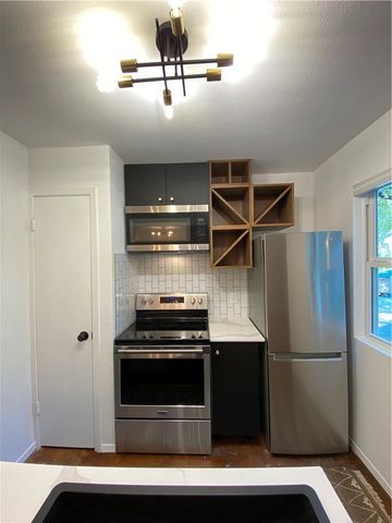 2119 Oxford Ave B, Austin, TX 78704