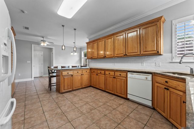 36494 Page Dr, Denham Springs, LA 70706