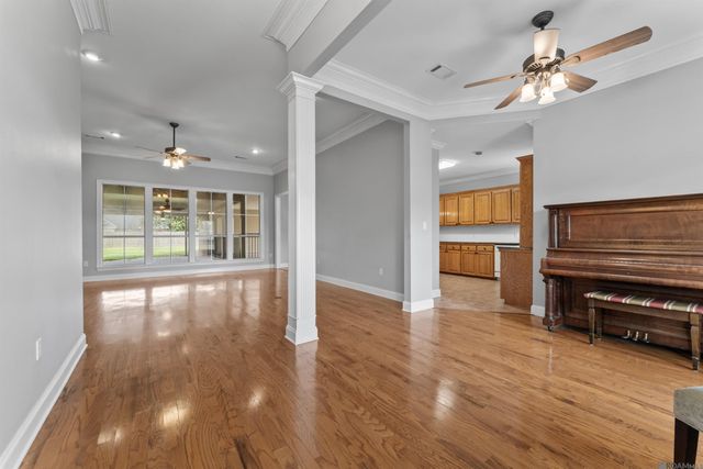 36494 Page Dr, Denham Springs, LA 70706