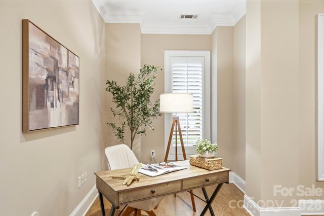 626 Queens Road 101, Charlotte, NC 28207