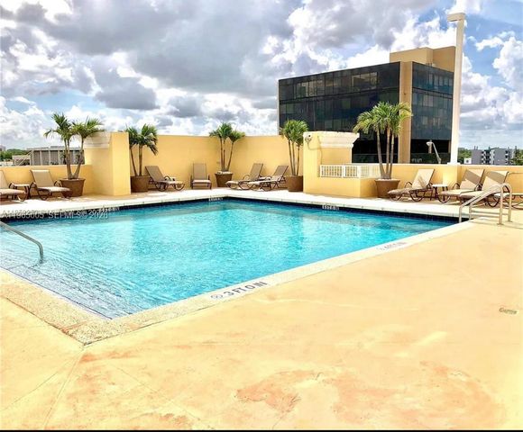 117 NW 42nd Ave 1612, Miami, FL 33126