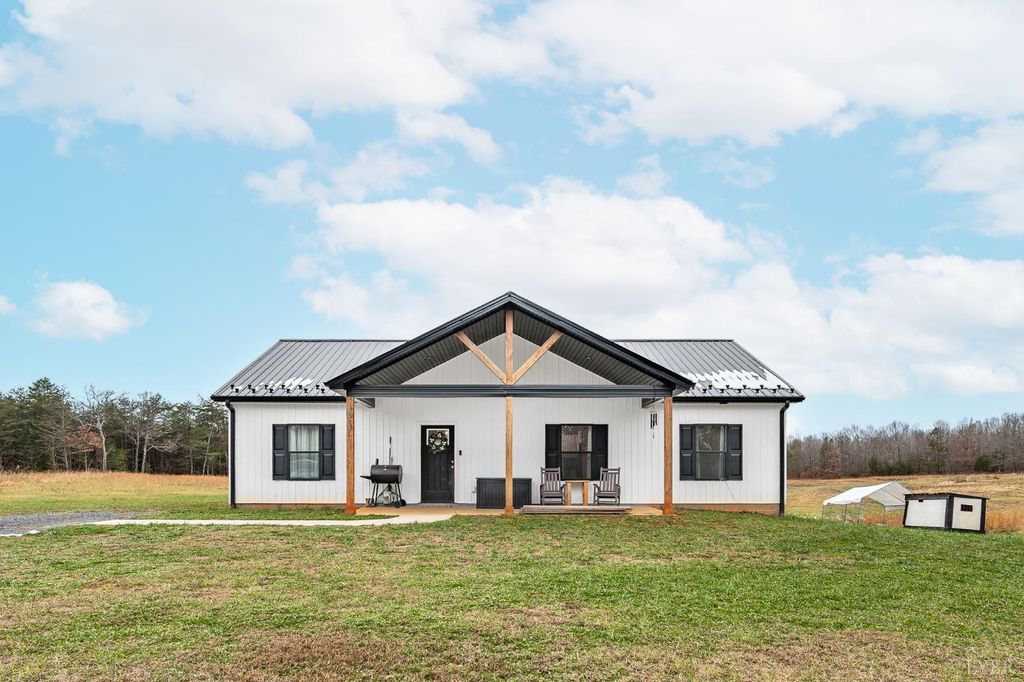 351 Down Creek Road, Brookneal, VA 24528