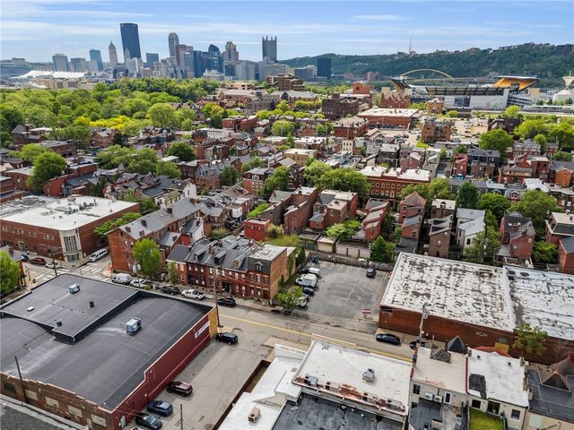 922 W North Ave, Allegheny West, PA 15233