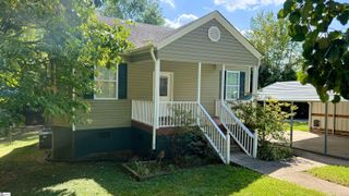 11 Center Street, Taylors, SC 29687