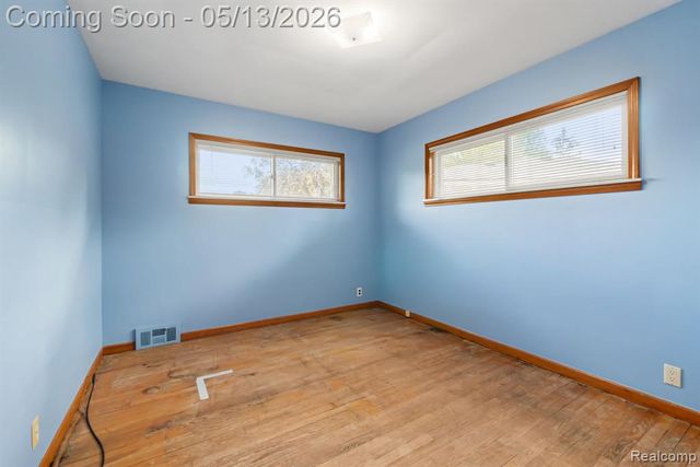 21223 Briar Court, Saint Clair Shores, MI 48081
