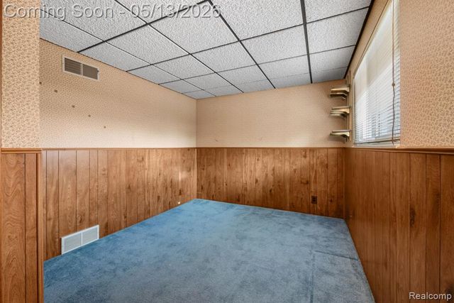 21223 Briar Court, Saint Clair Shores, MI 48081