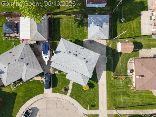 21223 Briar Court, Saint Clair Shores, MI 48081