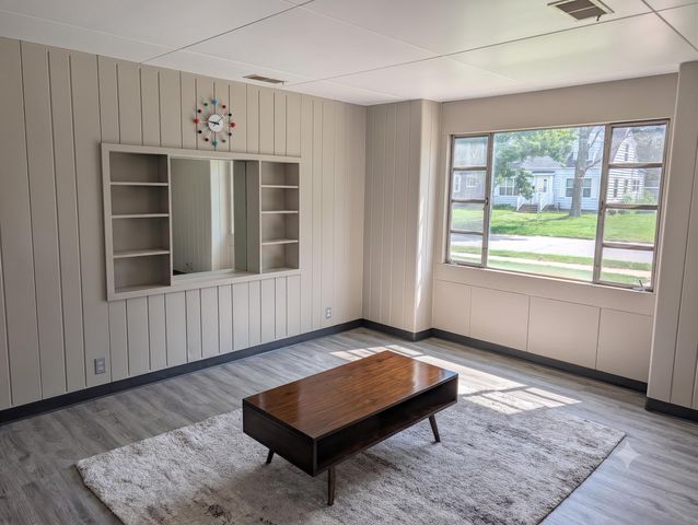 222 N Carroll Avenue, Michigan City, IN 46360