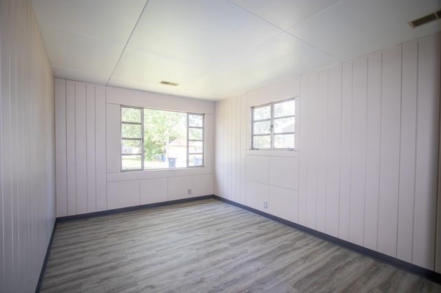 222 N Carroll Avenue, Michigan City, IN 46360