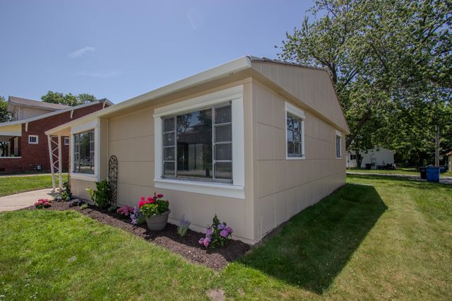 222 N Carroll Avenue, Michigan City, IN 46360