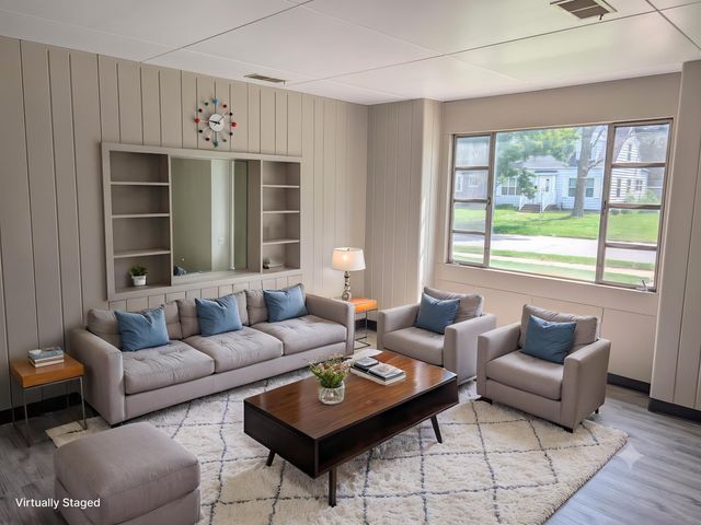 222 N Carroll Avenue, Michigan City, IN 46360