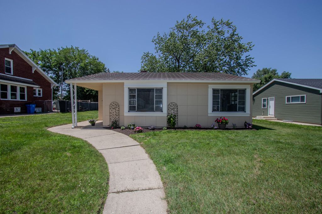 222 N Carroll Avenue, Michigan City, IN 46360